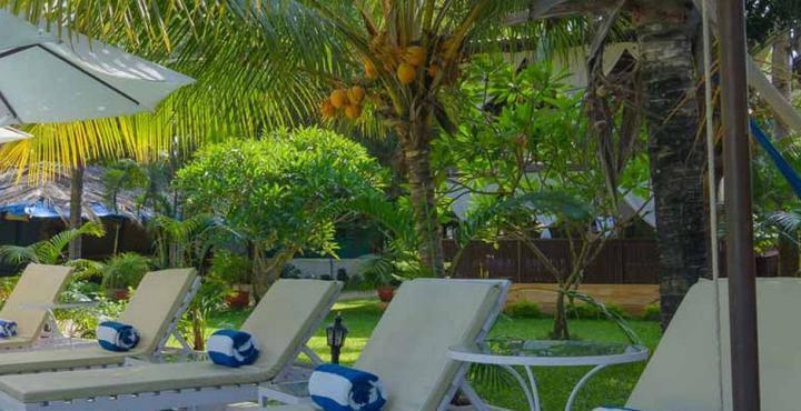 Hotel The Clematis à Candolim Extérieur photo