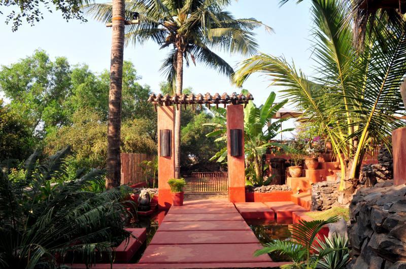 Hotel The Clematis à Candolim Extérieur photo