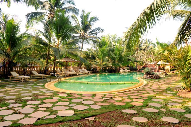 Hotel The Clematis à Candolim Extérieur photo